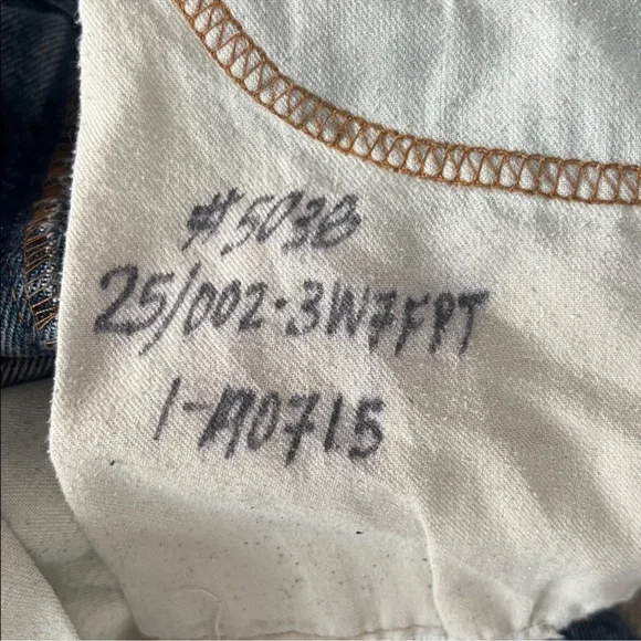 RE/DONE X Levi's 70s Floral-Embroidered Upcycled Jeans 25 - Picture 10 of 10